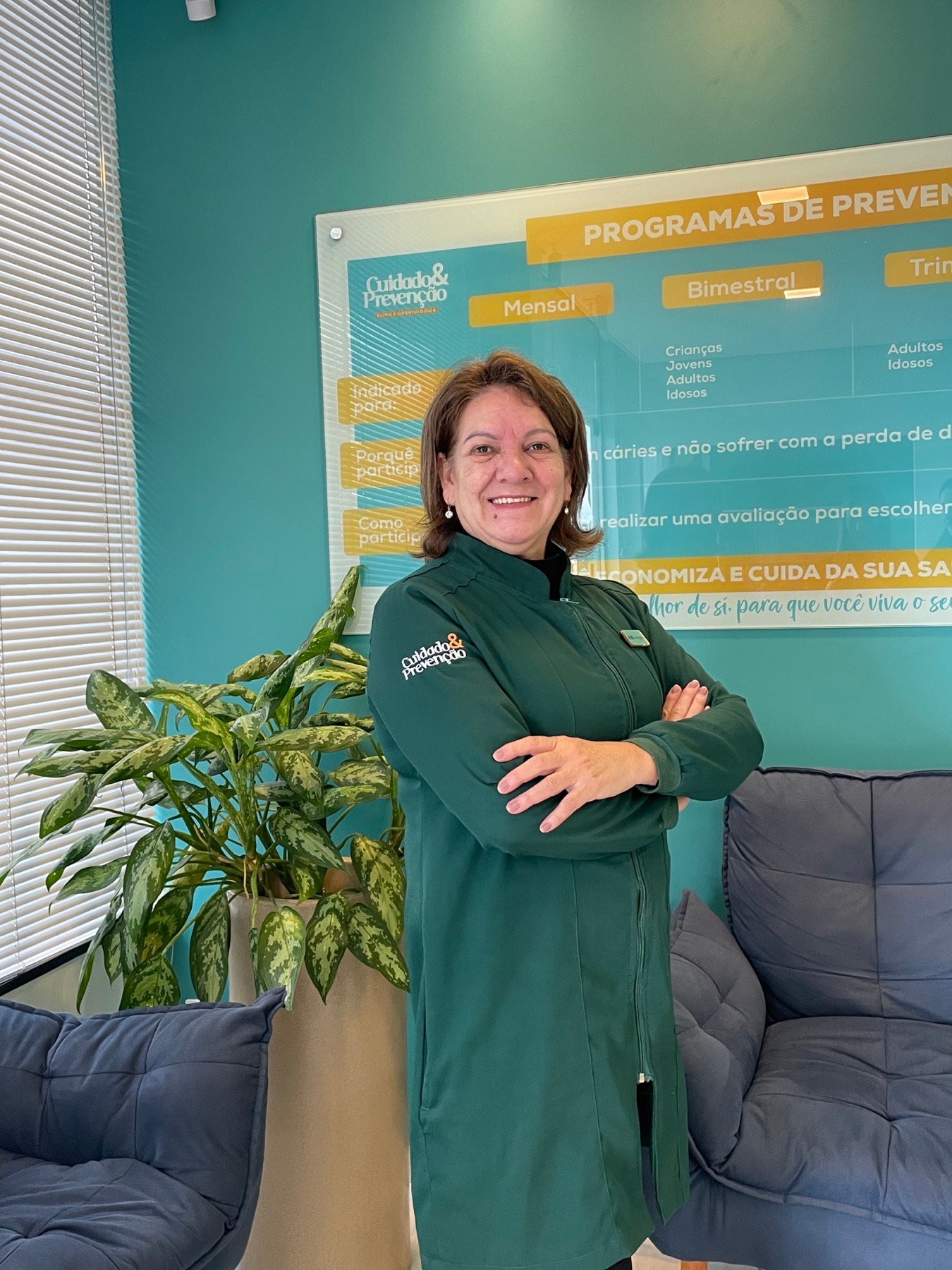 Zenice, auxiliar de saúde bucal da Cuidado & Prevenção